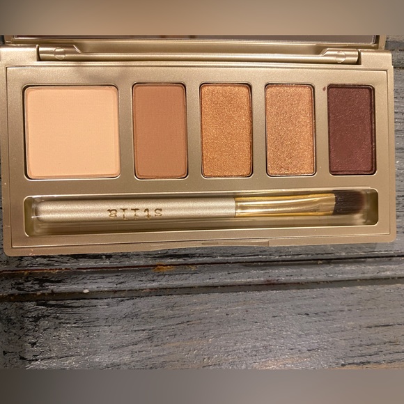 Stila Nude Neutral Eyeshadow Palette - Picture 4 of 6